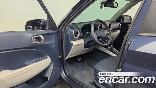 Hyundai Venue 2022 — photo 13