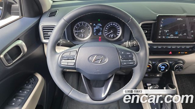 Hyundai Venue 2022 — photo 19