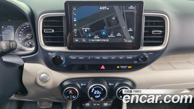 Hyundai Venue 2022 — photo 21