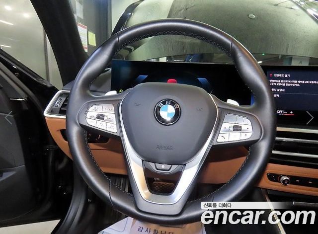 BMW 3-Series 2024 — photo 8