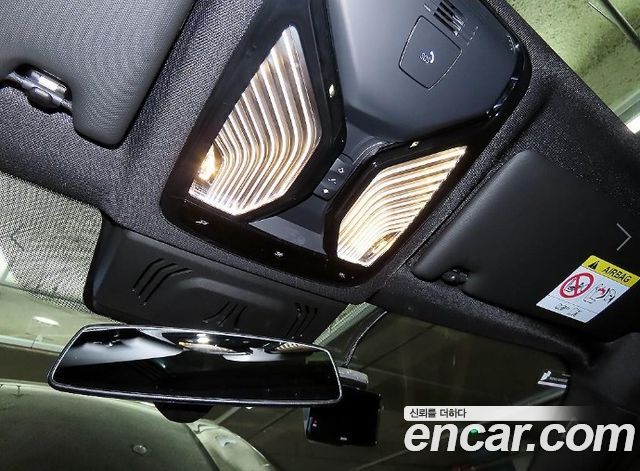 BMW 3-Series 2024 — photo 17