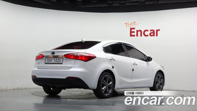 Kia K3 2015 — photo 2