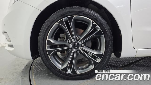 Kia K3 2015 — photo 5
