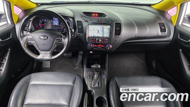 Kia K3 2015 — photo 7