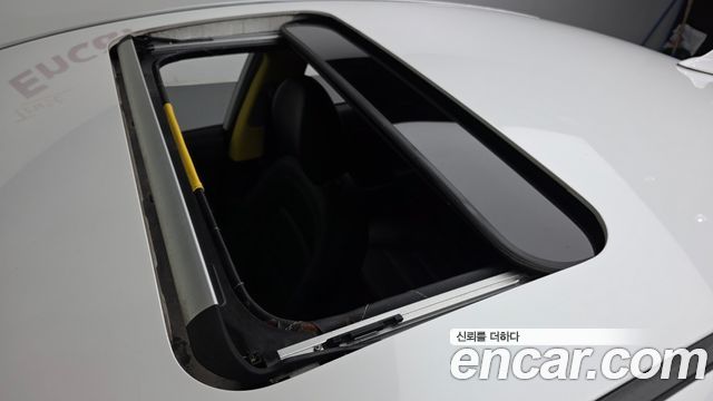 Kia K3 2015 — photo 19