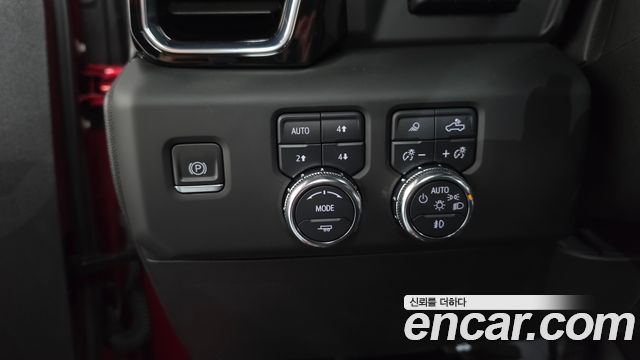 GMC Sierra 2023 — photo 18