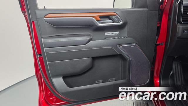 GMC Sierra 2023 — photo 14