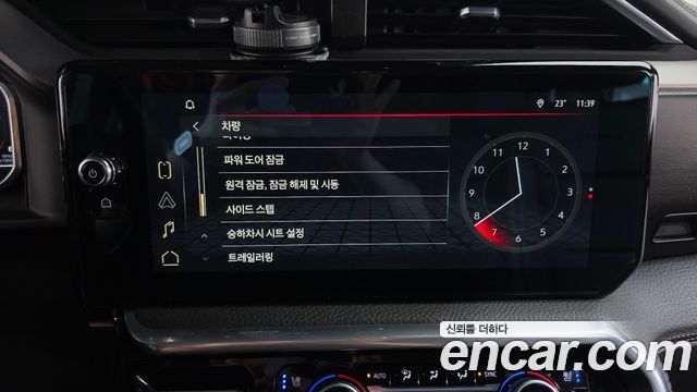 GMC Sierra 2023 — photo 36