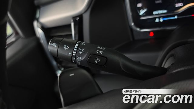 GMC Sierra 2023 — photo 38