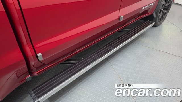 GMC Sierra 2023 — photo 40