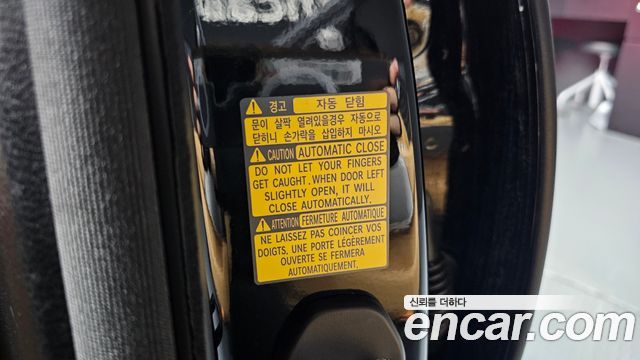 Kia K9 2022 — photo 40