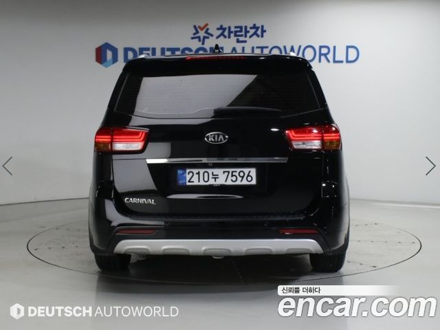 Kia Canival 2016 — photo 4