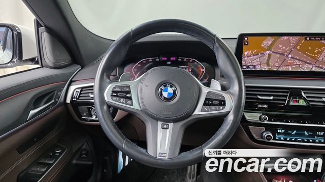 BMW Gran Turismo 2022 — photo 18