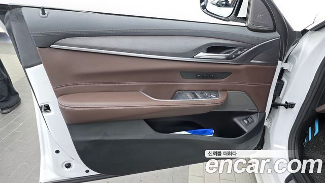 BMW Gran Turismo 2022 — photo 14