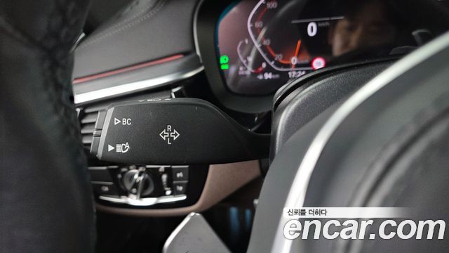BMW Gran Turismo 2022 — photo 27