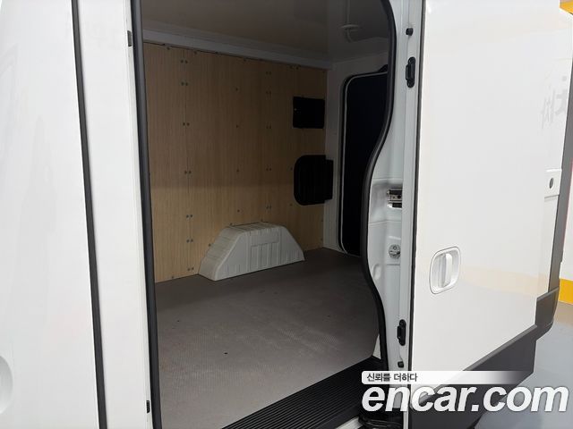 Hyundai ST1 2025 — photo 13