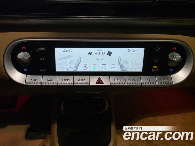 Genesis GV60 2023 — photo 9