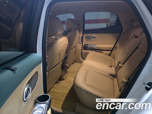 Genesis GV60 2023 — photo 15
