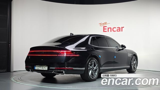 Genesis G90 2022 — photo 2