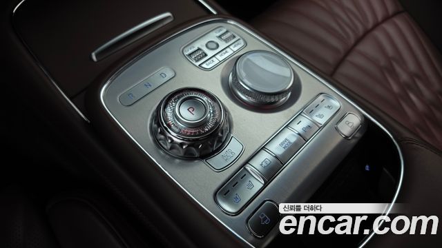 Genesis G90 2022 — photo 9
