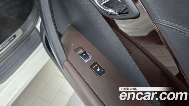 Hyundai Grandeur 2015 — photo 18