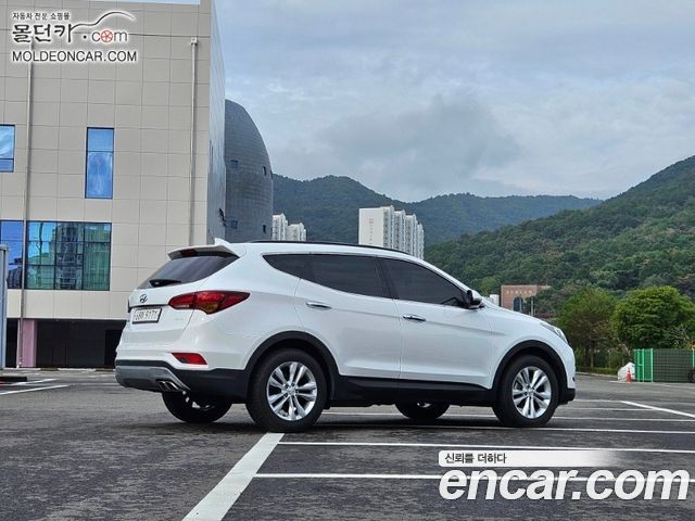 Hyundai Santafe 2018 — photo 2