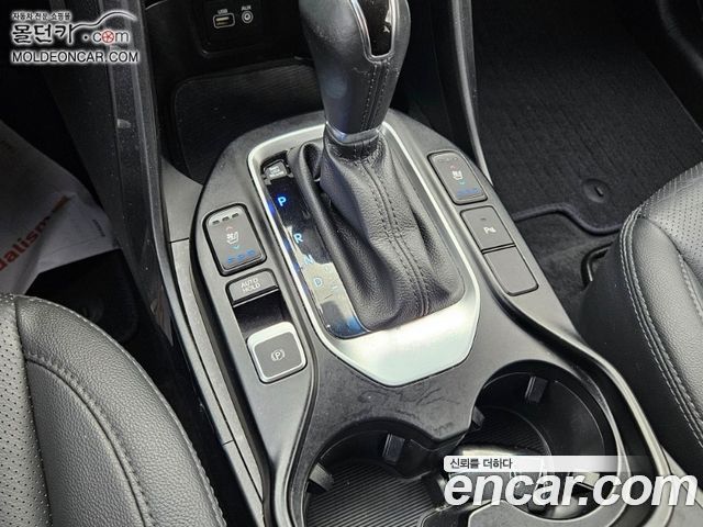 Hyundai Santafe 2018 — photo 11