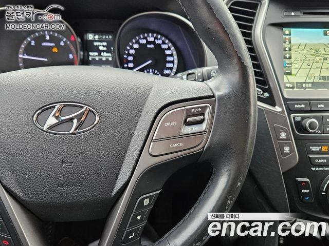 Hyundai Santafe 2018 — photo 12