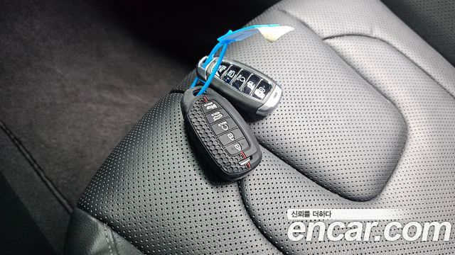 Hyundai AVANTE 2021 — photo 21
