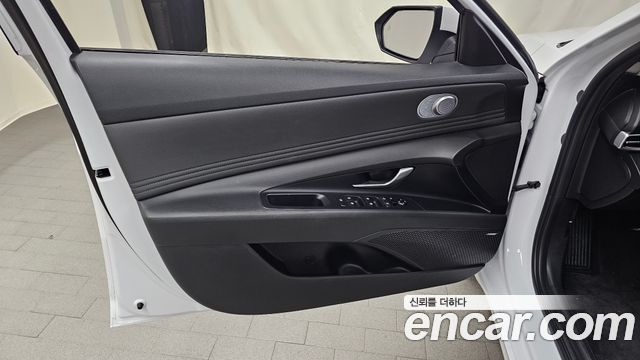 Hyundai AVANTE 2021 — photo 14