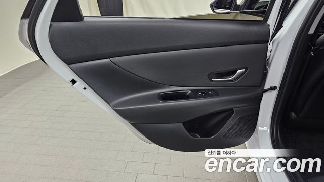Hyundai AVANTE 2021 — photo 15