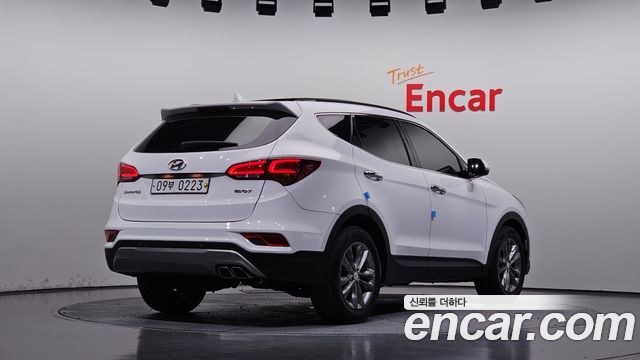 Hyundai Santafe 2017 — photo 2