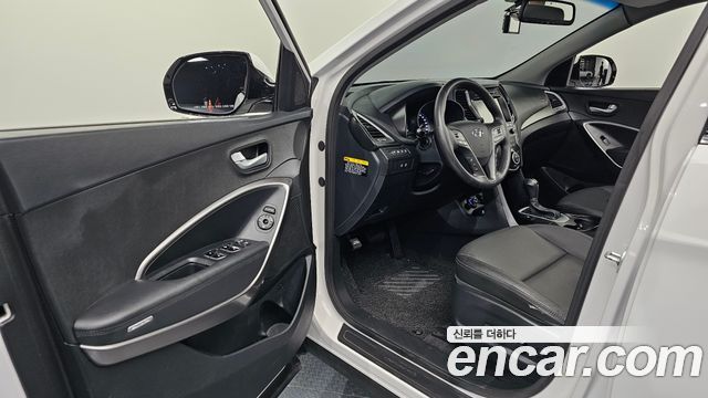 Hyundai Santafe 2017 — photo 13