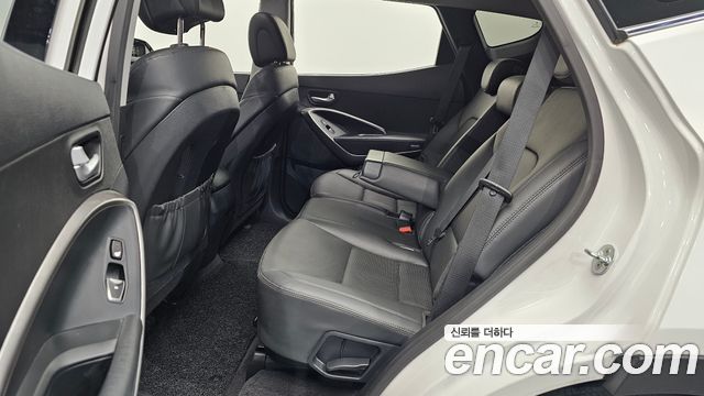 Hyundai Santafe 2017 — photo 17