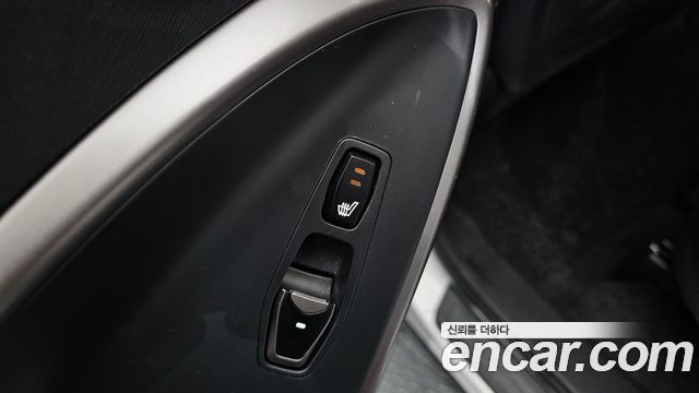 Hyundai Santafe 2017 — photo 25