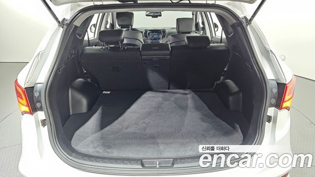 Hyundai Santafe 2017 — photo 26