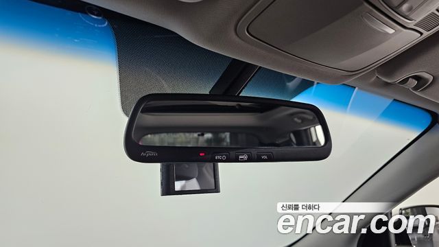 Hyundai Santafe 2017 — photo 28