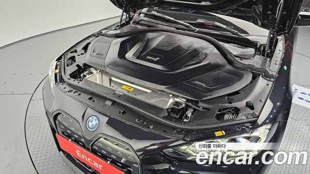 BMW i4 2023 — photo 6