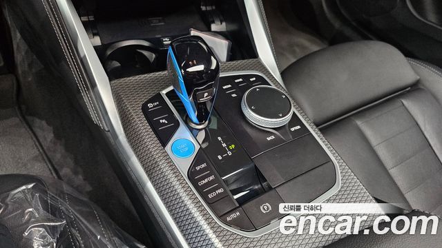 BMW i4 2023 — photo 12