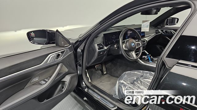 BMW i4 2023 — photo 13