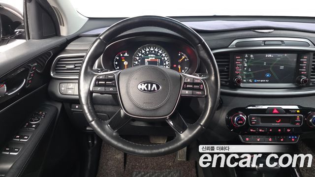 Kia Sorento 2018 — photo 19