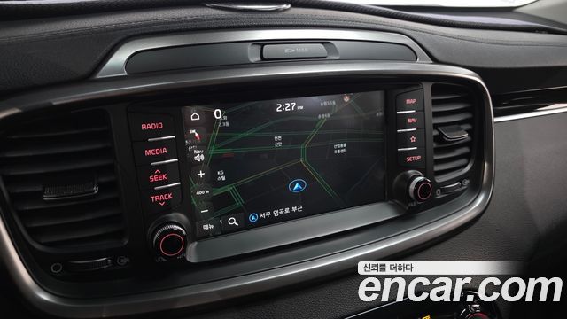Kia Sorento 2018 — photo 20