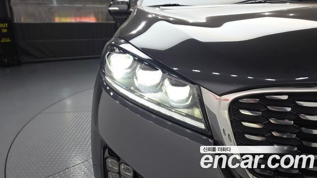 Kia Sorento 2018 — photo 8