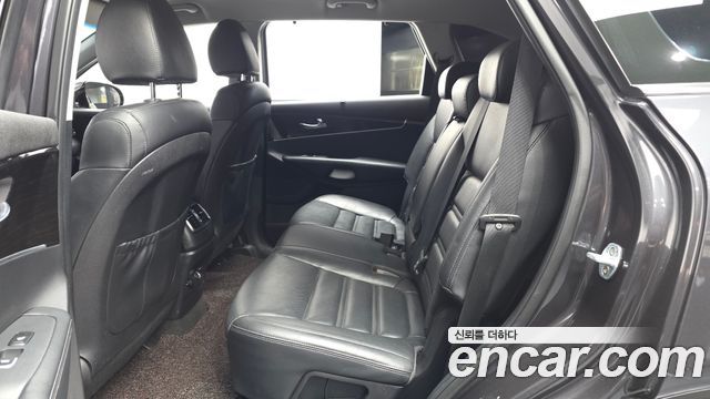 Kia Sorento 2018 — photo 16