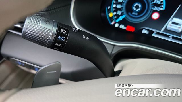Genesis GV80 2023 — photo 27