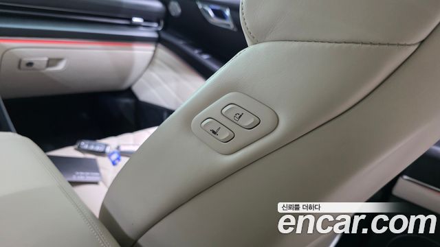 Genesis GV80 2023 — photo 29