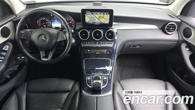 Mercedes-Benz GLC-Class 2019 — photo 10