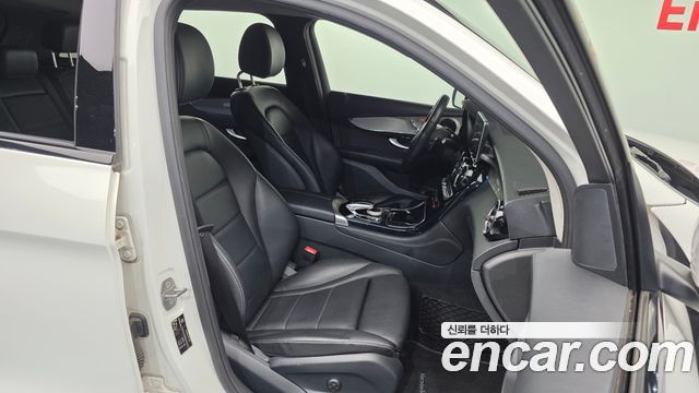 Mercedes-Benz GLC-Class 2019 — photo 17
