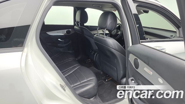 Mercedes-Benz GLC-Class 2019 — photo 18