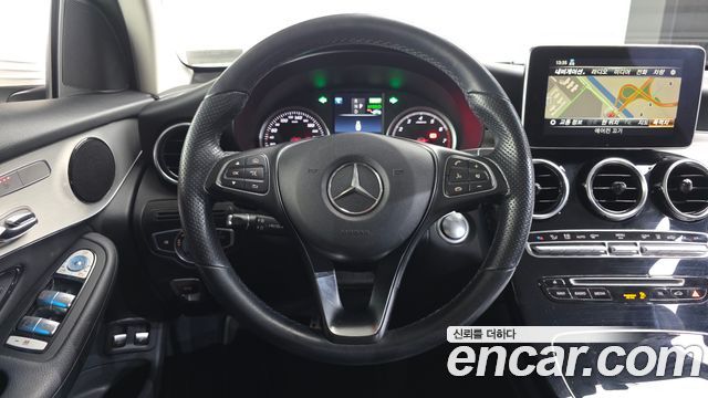 Mercedes-Benz GLC-Class 2019 — photo 19